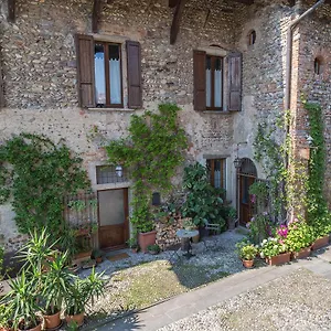 La Della Torre Couette-café